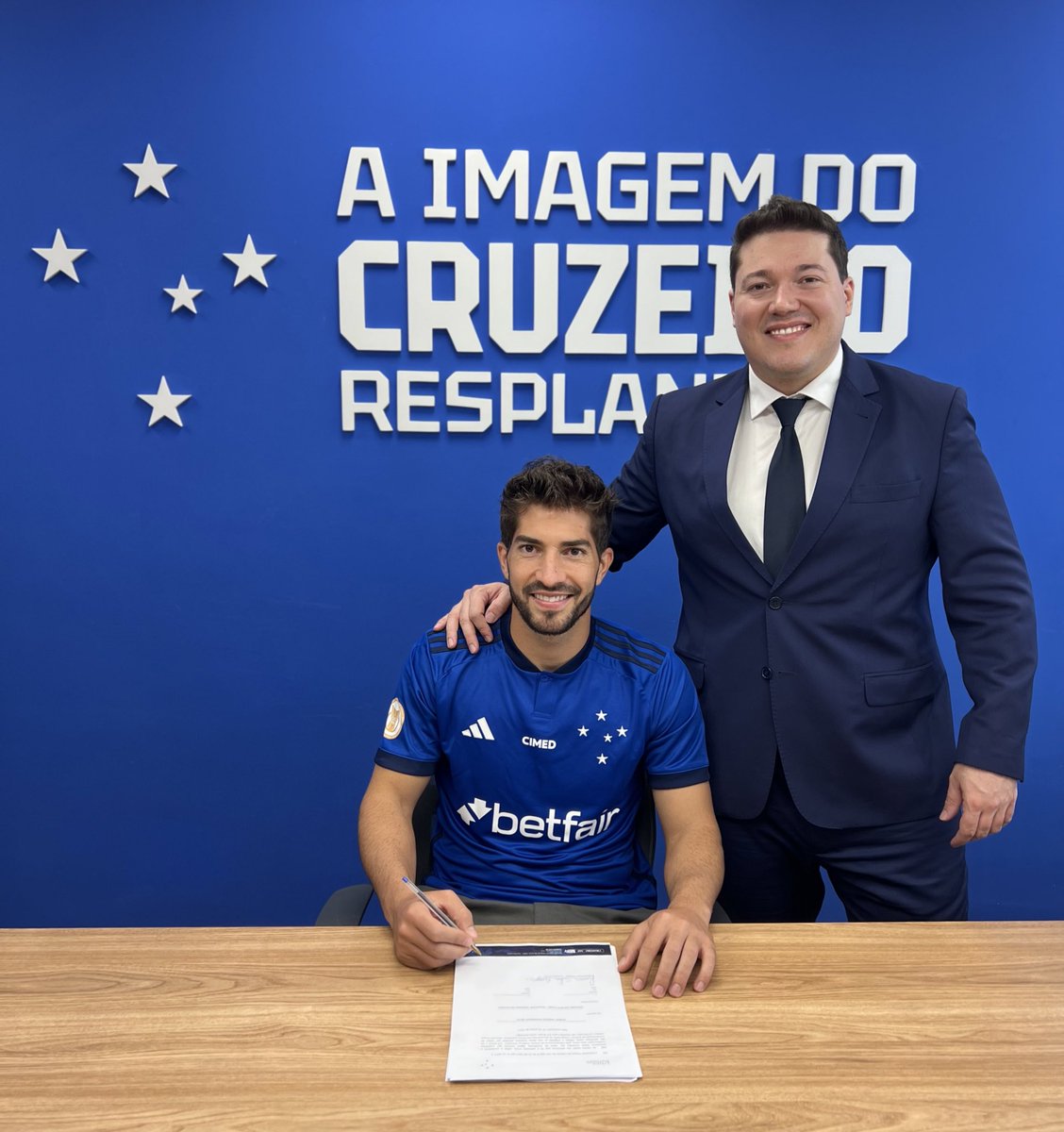Feliz por contribuir com esse momento(!), e porquê não dizer, um sonho?