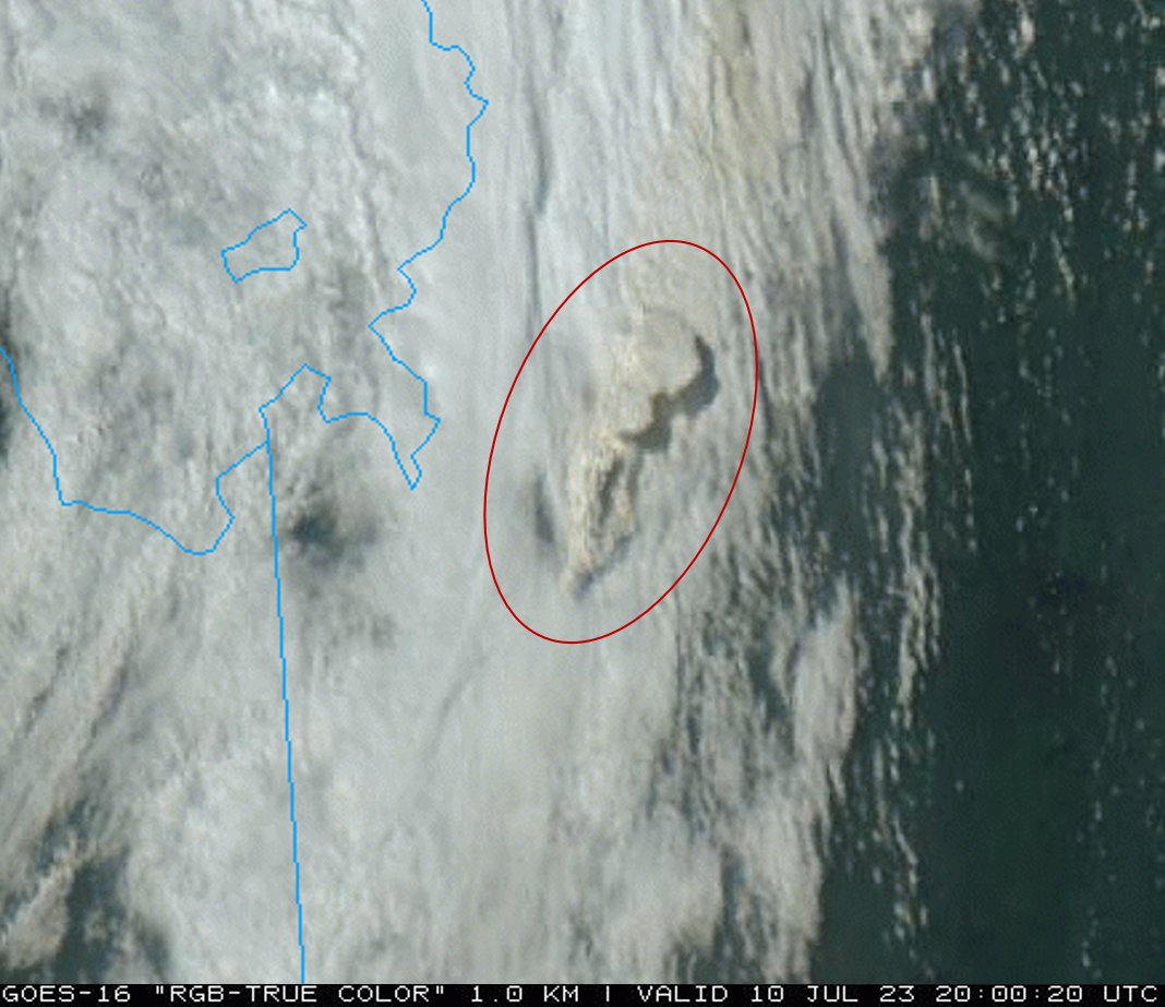 DrDavePeterson's tweet image. Already 85 #pyroCb events in Canada during the 2023 fire season, which exceeds the second highest total of 50 in 2021 (dataset begins in 2013). Nine pyroCbs occurred on 9-10 July alone. There have been 97 pyroCbs worldwide in 2023. Four more will make 2023 the most active year.