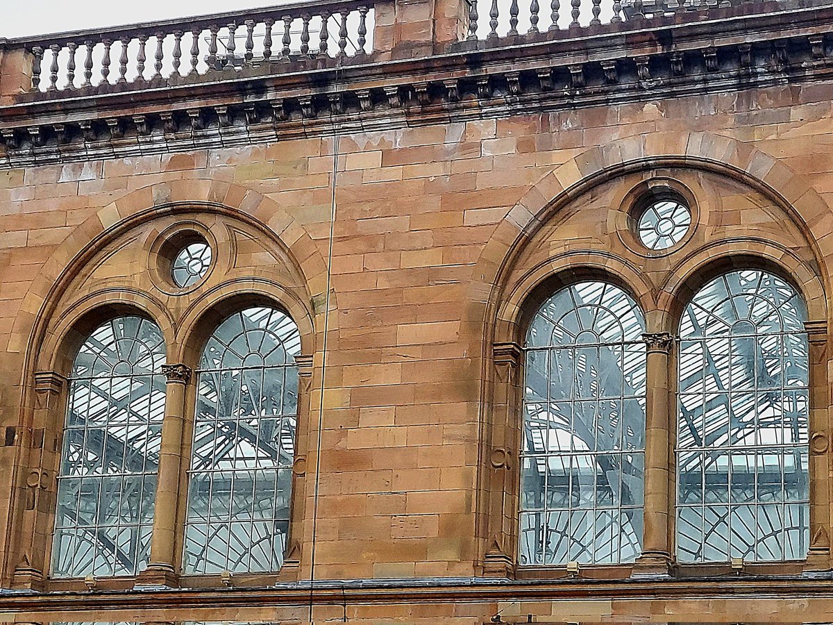 jillphi5425's tweet photo. #MathPhoto2023 #builtmath Built math found in and near Glasgow, Scotland. https://t.co/THL8ecQOdj