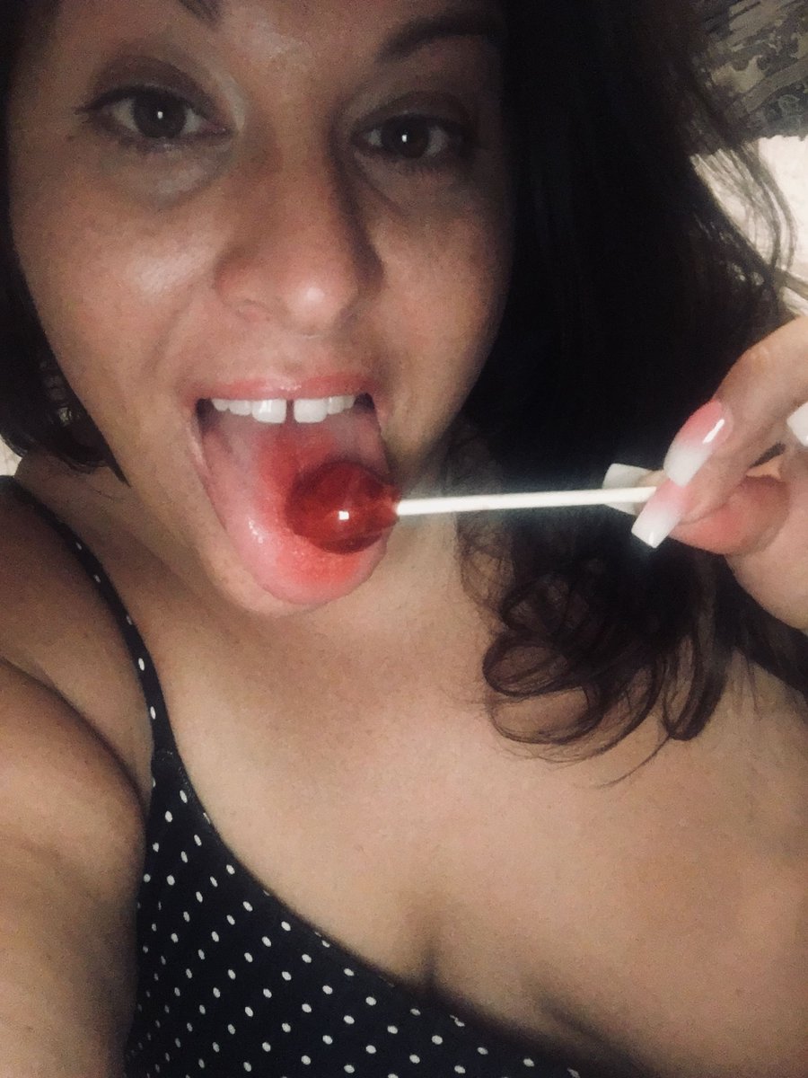 bigbootybaeb's tweet photo. Want a lick? https://t.co/FE6forfjgL