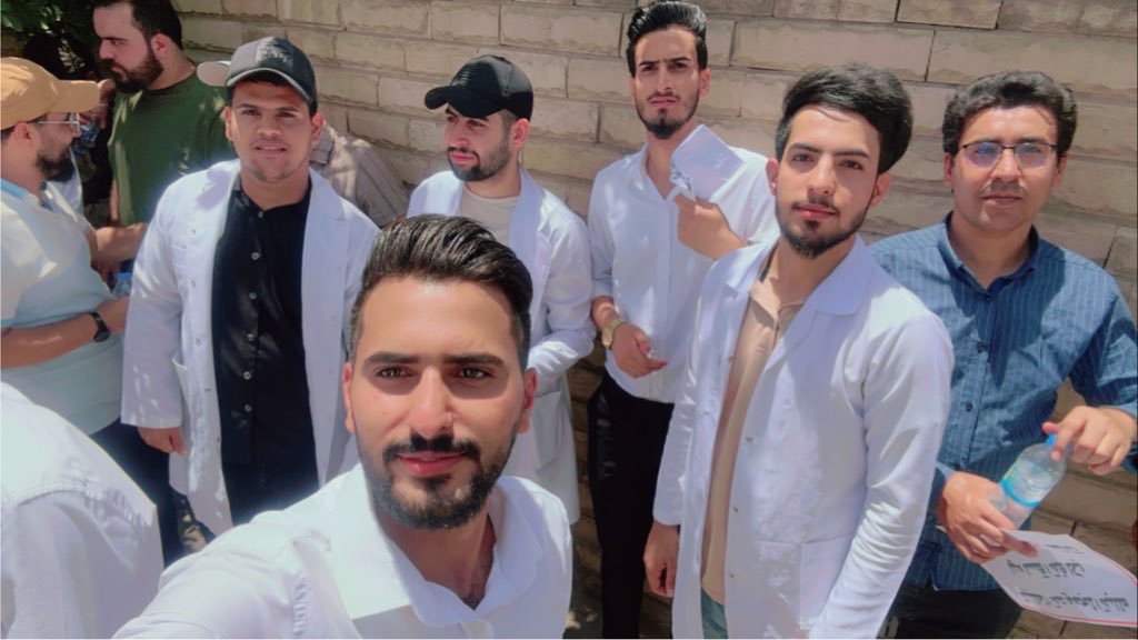 _b1m4's tweet photo. الدكتور نعيم ياسر العبودي 
@Drnaeemyasir 
معالي الوزير.... شرط النجاح قرار ظالم.. #الغاء_شرط_النجاح_مطلبنا 
#الغاء_شرط_النجاح_في_الامتحان_التقويمي 
#الغاء_شرط_النجاح https://t.co/dn4nJ55Unv