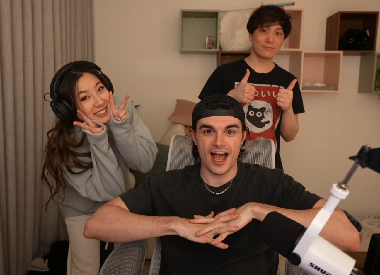 leslie on Twitter: “after we set up foolish’s mic last night :D https