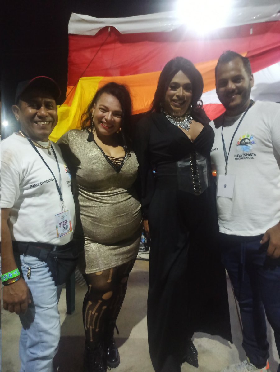 Pride isla de Margarita, Nueva Esparta 2023. Colaboradoras fieles, La Parchita animadora y artista fonomímica de Caracas, y Cintya Sotillo cantante local.