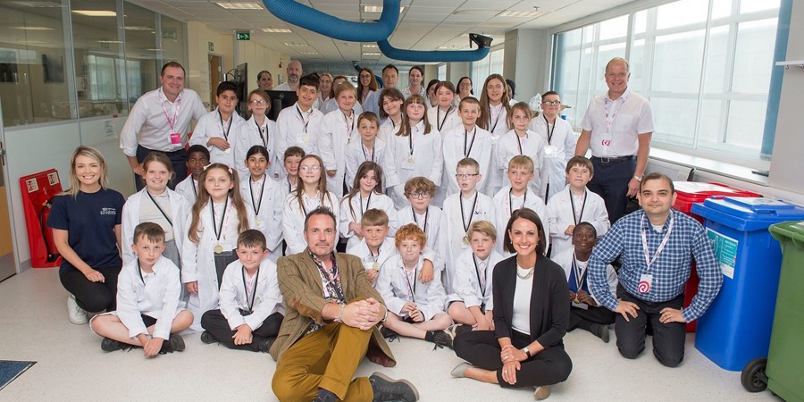 In the news on the Humber today.....

💪 Power Hour pulls in a full house <a href="/43clicksnorth/">43 Clicks North</a>
💻 Remote working and redundancy support driving growth of tech training business 
⚛️ <a href="/ThisIsReckitt/">Reckitt</a> Festival of Science inspires next generation

This and more at: futurehumber.com/news-events/ne…