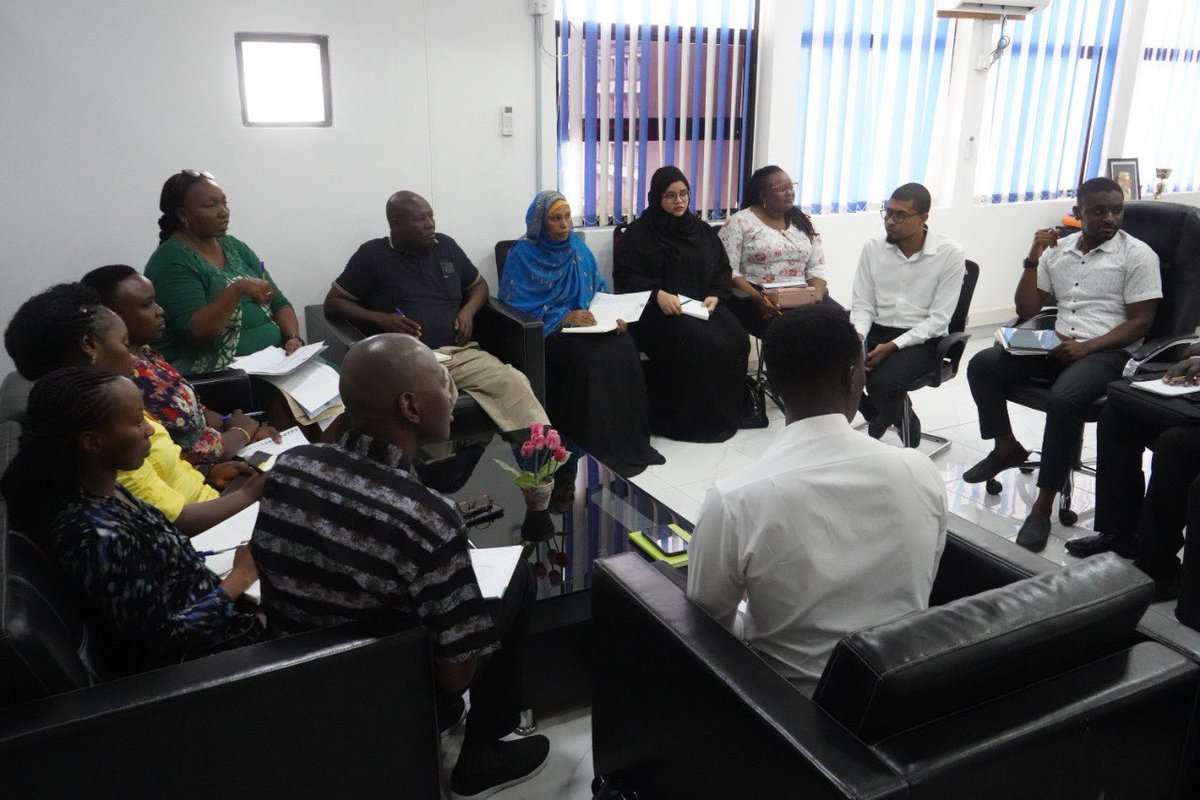 amadoh_MHM's tweet photo. In line with the KISIP 1 resettlement plan of the Kwa Hakatsa and Mwatate residents, I had the opportunity to meet KISIP Team ahead of the three day sensitization program on resettling residents, when they paid a courtesy call to my office.
 The plan comes after the green light from the Governor H.E @A_S_Nassir for the PAPs to be resettled.
