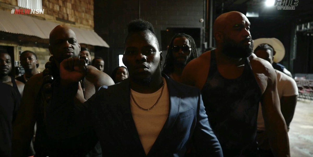 BomayeBrotha's tweet photo. EPIC.
@MLW
#blackexcellence https://t.co/10gxkU8mb0