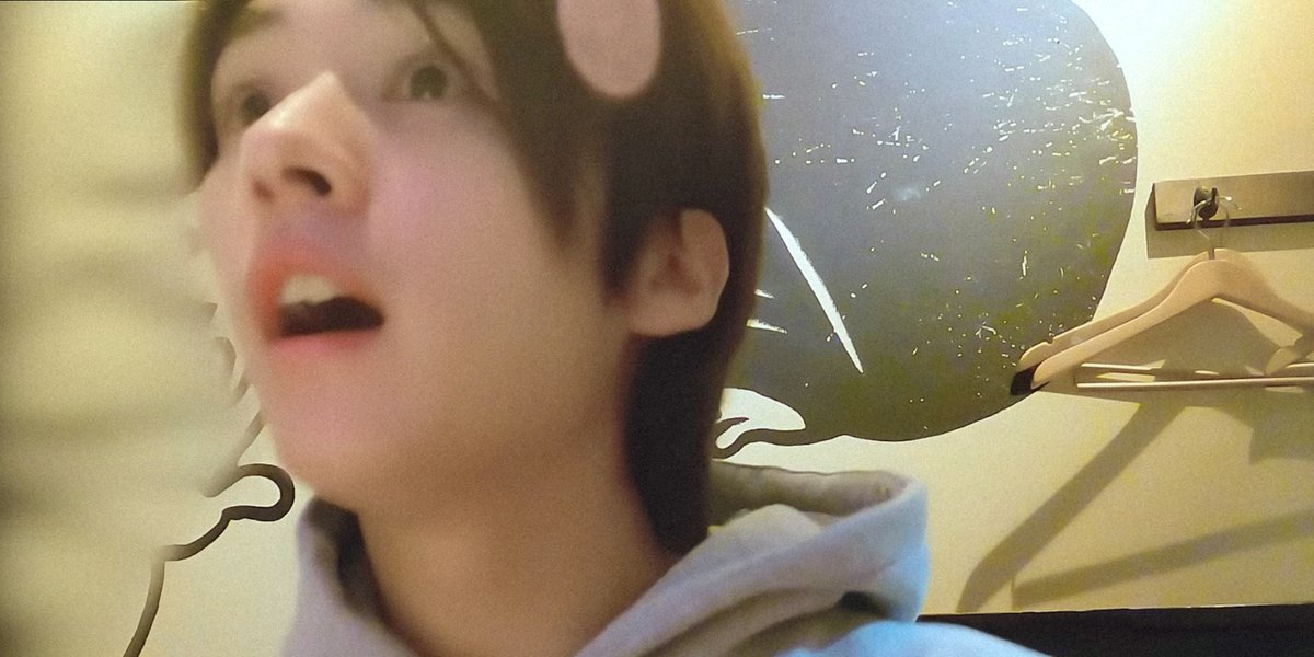 🐰 another chapter of super soft leeknow

His teefies :"