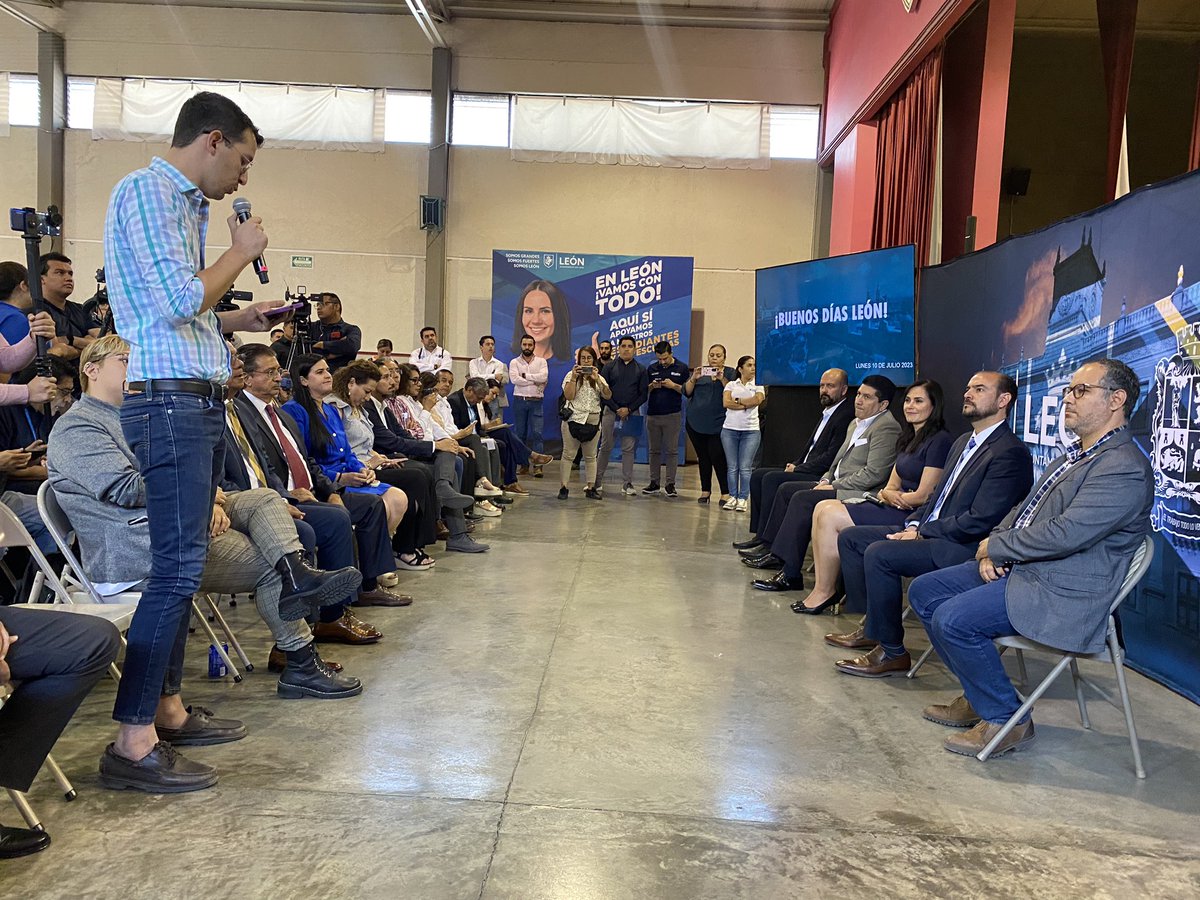 Cristina_MuMe's tweet photo. Hoy a la rueda de prensa municipal, asistió @JPablo_Delgado, esto tras solicitar su derecho de réplica por señalamientos al respecto de su trabajo con colectivos ambientalistas, hechos por @AleGutierrez_mx la semana pasada. https://t.co/beAALrc79T
