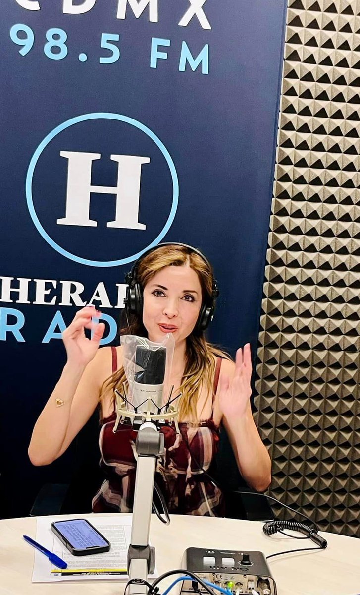 ¡Todos los domingos tenemos una cita en #EscapadaH! Este fin platicamos sobre claves de seguridad para las y los viajeros. ¿Qué más te gustaría que conversamos?

Te espero en el 98.5 FM este domingo.