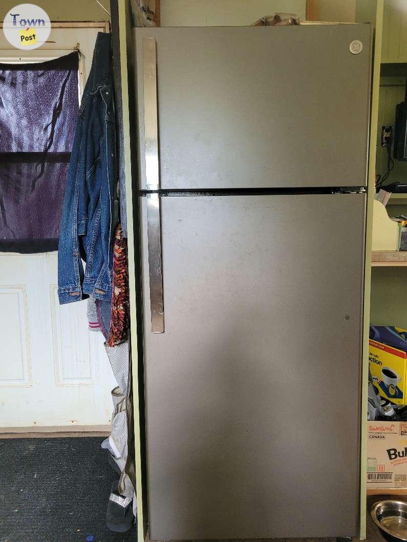 townpost's tweet image. Fridge: 16 months. Slate color in Drayton valley townpost.ca/marketplace/dr…