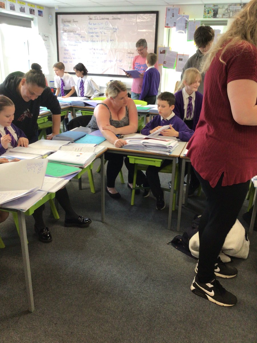 BirchwoodCE's tweet photo. Year 5 wanted to say a HUGE thank you to all the parents and carers that came to our 🌟Celebration of Work🌟 afternoon. It was fantastic to see so many faces and for the children to show you their incredible progress since September! They really are ✨SUPER STARS✨#bcepsyear5 https://t.co/tgh4SOJUch
