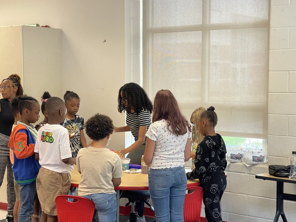 Jerri-Lynn Workman tweet media