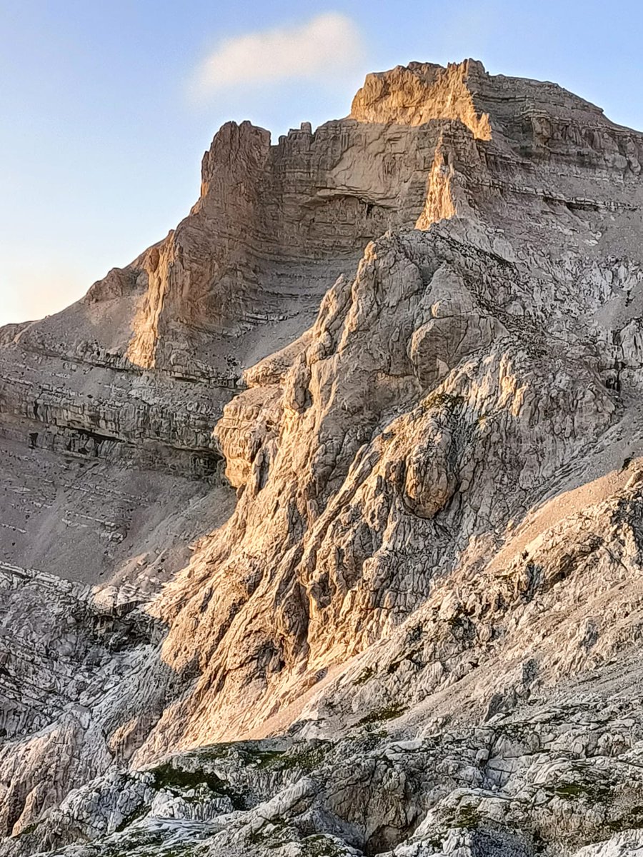 LpliviaLivia's tweet photo. 🥳 BRENTA OPEN 2023

💪🏼 #DolomitiOpen "la forza del gruppo e la forza di volontà, assieme, sono in grado di abbattere ogni ostacolo! 🦿

@Sportfund_Onlus  @DolomitesUNESCO @dolomitipaganel  @CAI150  #FondazioneProsolidar #Trentino https://t.co/EGTwq6DGAv