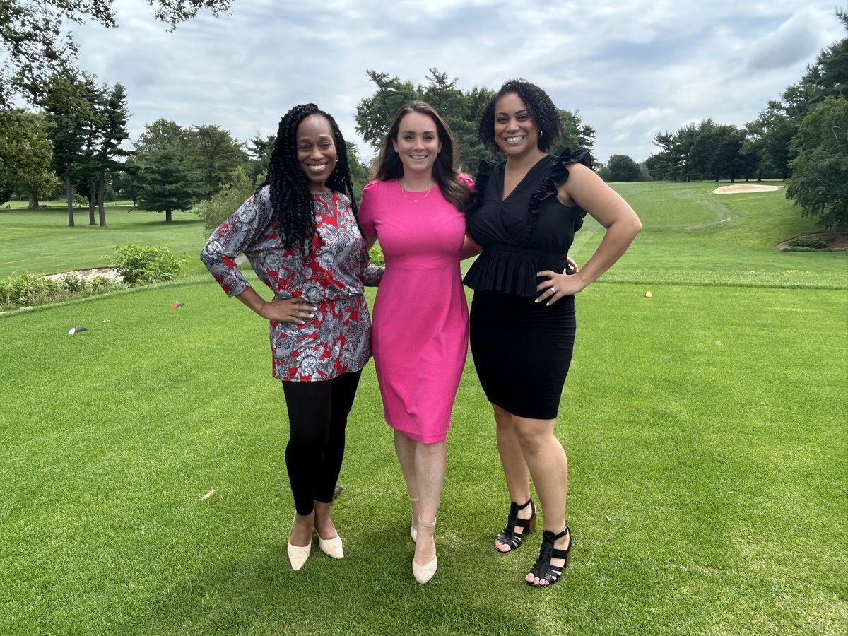 Hanging with my fav ladies at the <a href="/phl17/">PHL17</a> Annual Golf Outing! <a href="/MonicaPHL17/">Monica Cryan</a> <a href="/JenniferPHL17/">Jennifer Lewis-Hall</a> #Golf #GolfGoals #golfer #GolfLife #MondayMood #BalaGolfClub