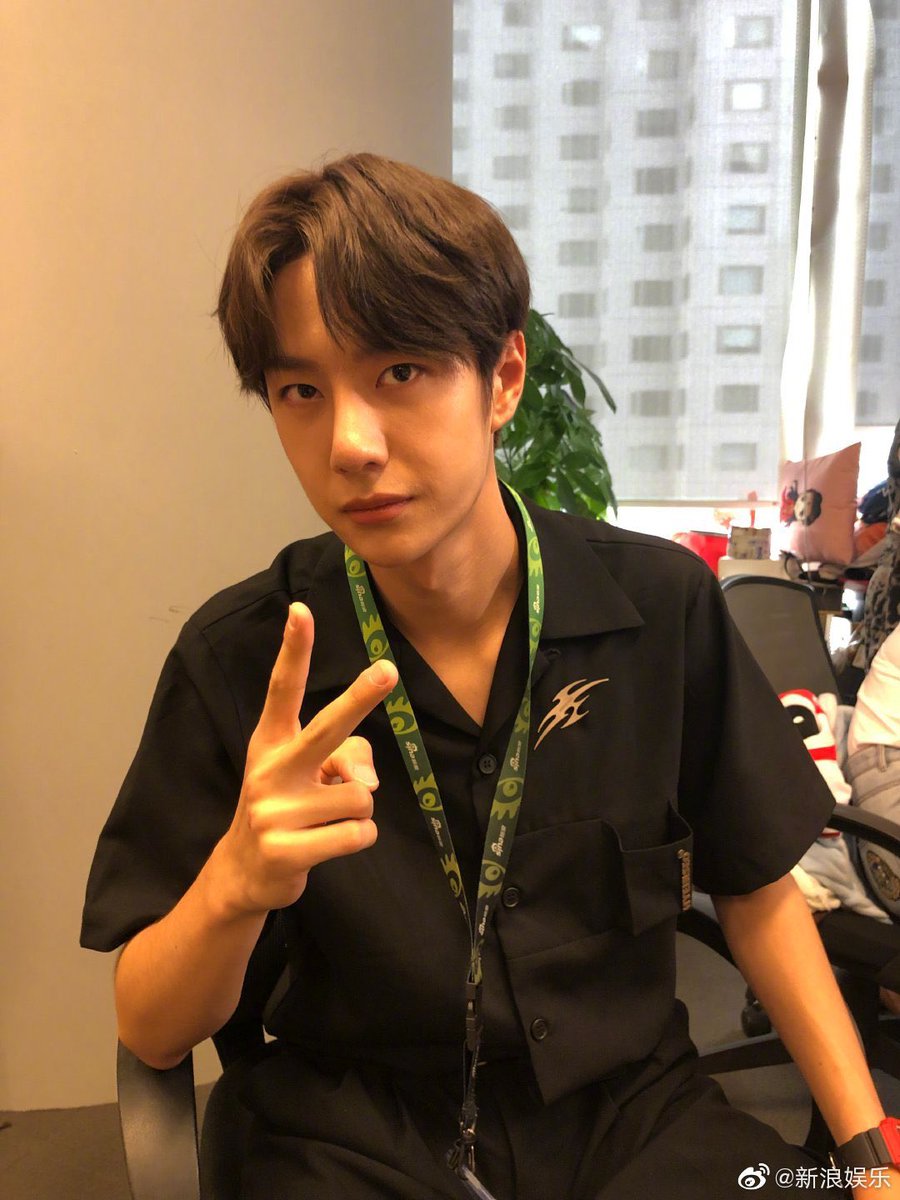 minsungrm's tweet photo. 10/07/2019 🤍✨️ https://t.co/cBYdutduNR