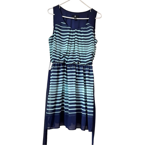 So good I had to share! Check out all the items I'm loving on <a href="/Poshmarkapp/">Poshmark</a> from <a href="/thriftylane289/">Thriftylane289</a> @PanseyGarner #poshmark #fashion #style #shopmycloset #yeswevibe #jumpingbeans #izbyer: posh.mk/MBtk1VlbkBb