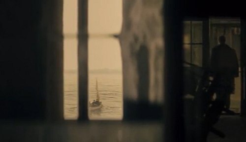 1991Carlos25's tweet photo. Que bien sientan los revisionados, me reconcilió con la elegante y hipnótica #TheInmigrant melodrama de corte clásico sobre el reverso oscuro del sueño americano dirigida con extrema sobriedad por James Gray y con unas grandes interpretaciones Cotillard/Phoenix. https://t.co/PS4KLqjfcO