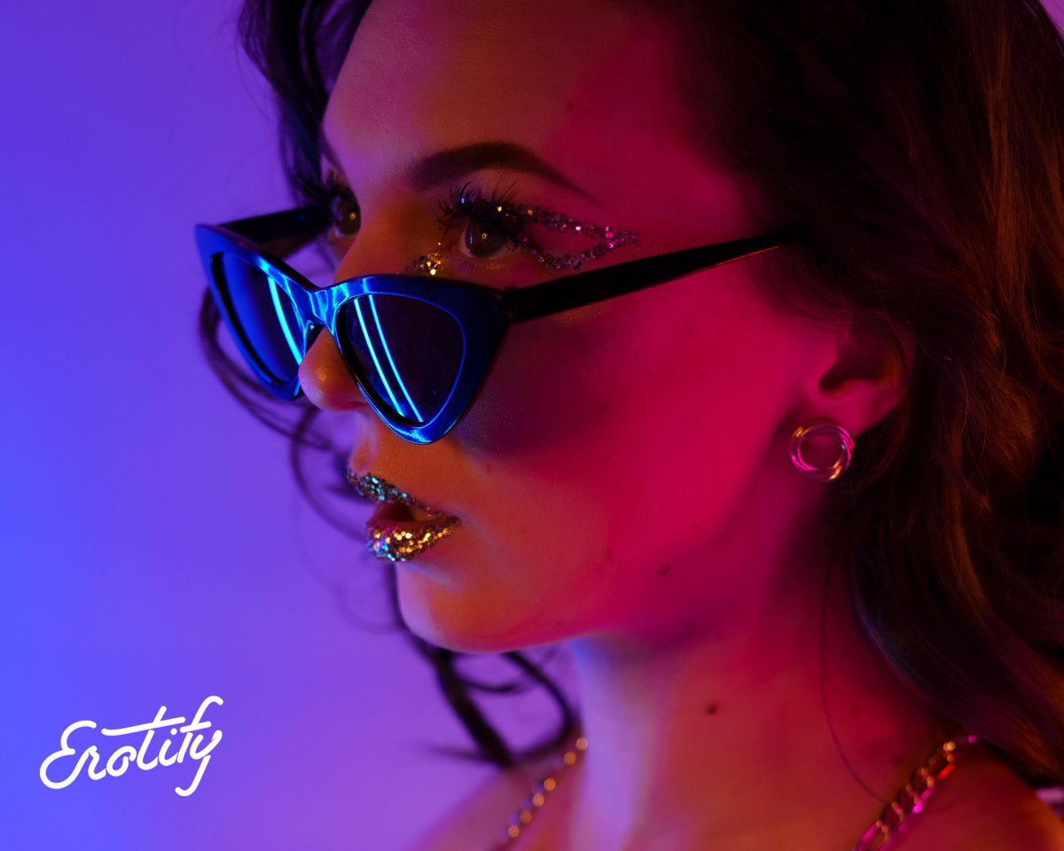 ErotifyOfficial's tweet photo. Exclusive news - hot off the press. Ahead of our full #synthwave inspired #NFT drop we launch a special collectors only limited edition.🔥
Featuring the amazing @Isabelladelaa1 ❤️🔥❤️🔥
Grab one 👉https://t.co/a1CgeLUmWy
#Erotica #DigitalErotica #Erotify https://t.co/Bqn8MHxBYf