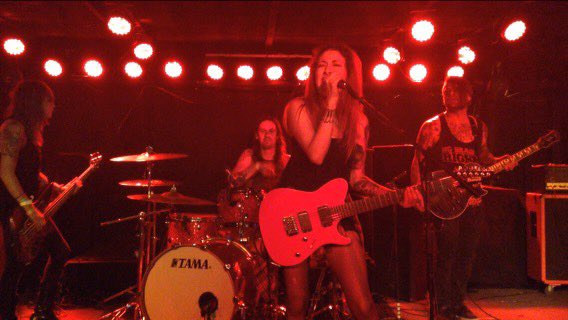 AjBartholomew4's tweet photo. 8 years ago in #MN.
#eyessettokill 📸 @beanwateraddict https://t.co/0sQ74ptxVr