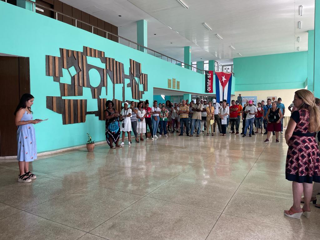 hisplacen's tweet photo. Con mucho orgullo, #Hisplacen recibió esta mañana la condición Colectivo Distinguido Nacional, por su desempeño durante el año 2022. 
Este reconocimiento es fruto del esfuerzo de nuestros trabajadores, quienes se comprometen a cumplir metas superiores en el presente año. https://t.co/Uq9R8daxZK