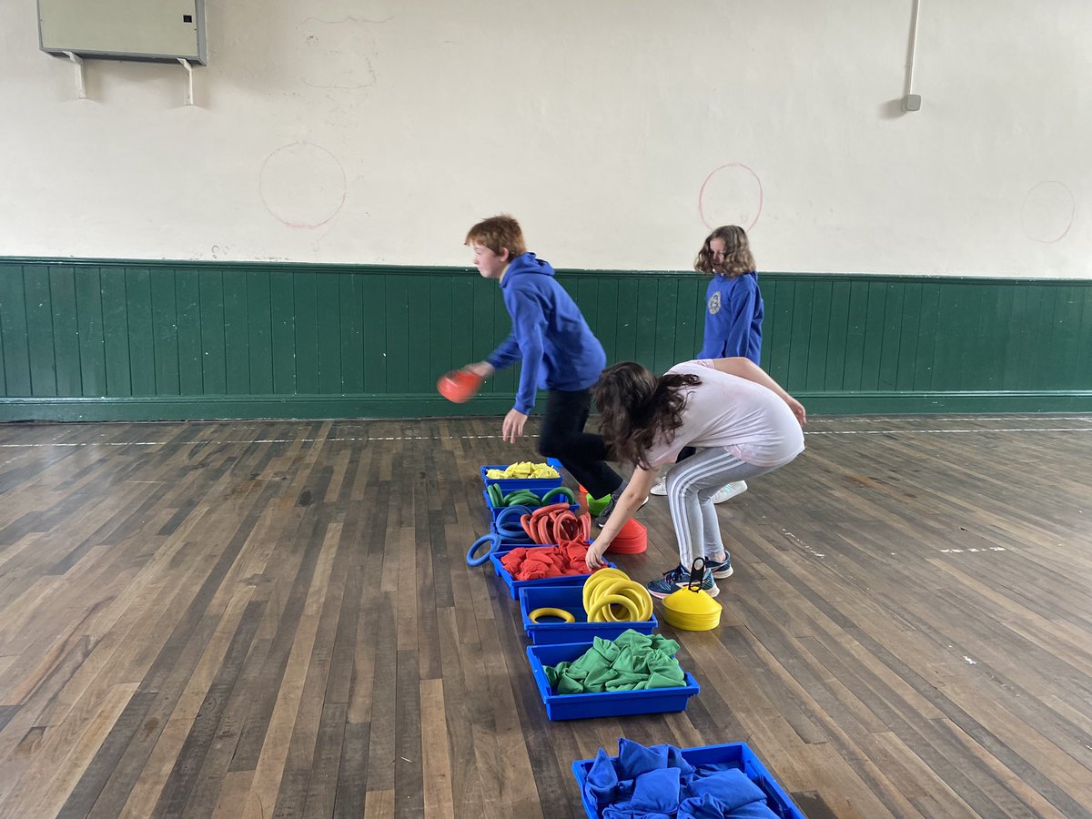 Llandeilo Primary (@llandeilop) on Twitter photo LH45J revisited <a href="/CCOrienteering/">Cross-Curricular Orienteering</a> Funny Faces lesson to practice their communication and team work (important learning assets)! We reviewed how well we communicated and how to work quicker and more efficiently as a team #LlanprWell #Llanpr4ps #LlanprOut LH45J revisited <a href="/CCOrienteering/">Cross-Curricular Orienteering</a> Funny Faces lesson to practice their communication and team work (important learning assets)! We reviewed how well we communicated and how to work quicker and more efficiently as a team #LlanprWell #Llanpr4ps #LlanprOut