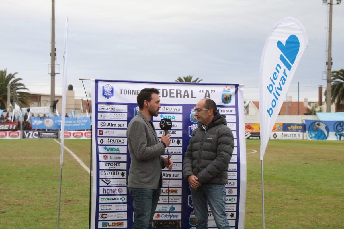 📺⚽️ Gracias <a href="/futsalfrino/">Claudio Daniel Frino</a> por la convocatoria para ser parte de la transmisión de la <a href="/TV_Publica/">TVP</a> del partido <a href="/ClubCdBolivarOF/">ClubCdeBolivar Ofic.</a> y <a href="/CDArgentino/">Club Deportivo Argentino</a> por el Federal A. Y el agradecimiento a <a href="/JCArtelino/">Juan Carlos Artelino</a> y <a href="/SantiDezio/">Santi Dezio</a> por compartir el aire y pasarla muy bien . Un placer!! 👌