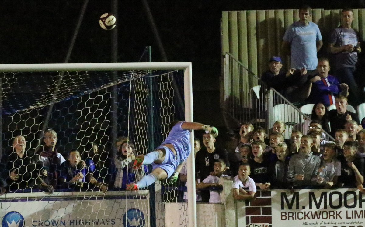 Unreliable Yeltz tweet media