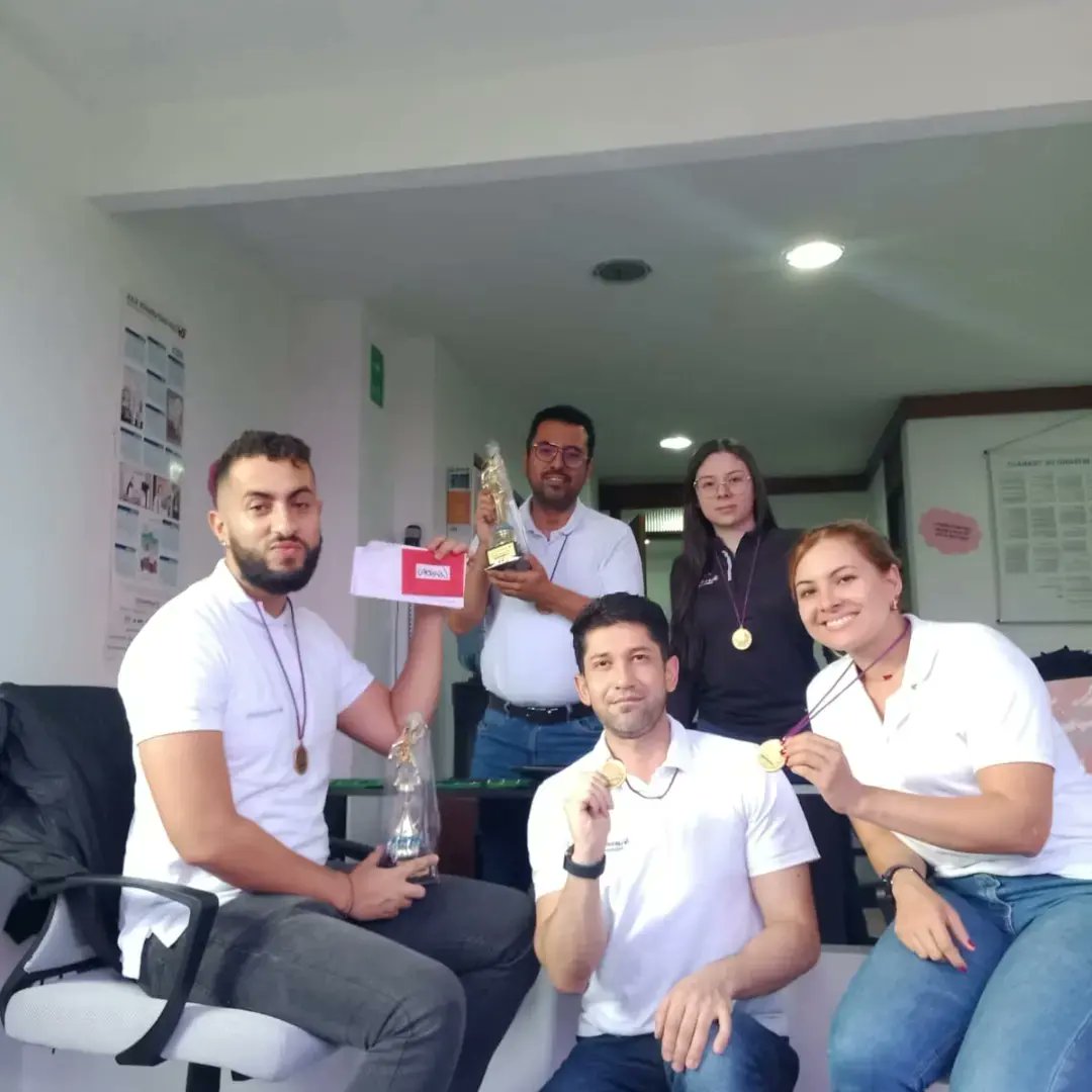 LabInstrumentsC's tweet image. ¡Felicidades a los campeones del torneo de ping pong de Lab Instruments sas! Su habilidad y pasión han dejado huella en nuestra empresa. #LabInstruments #PingPongChampions