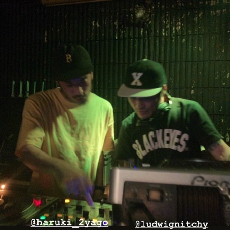 NitchyLudwig's tweet photo. うん年ぶりにDJ誘ってもらいました♬緊張したけど楽しませてもらいました🍻ご来場ありがとうございました!
#ManicMonday #subwaybar
#evilwire #kickback https://t.co/jCS27mC6N3