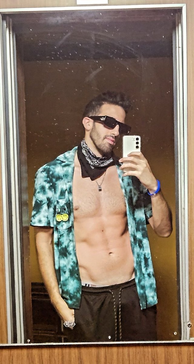 LilloSpicy's tweet photo. Summer vibes https://t.co/e2Bu7LJLro