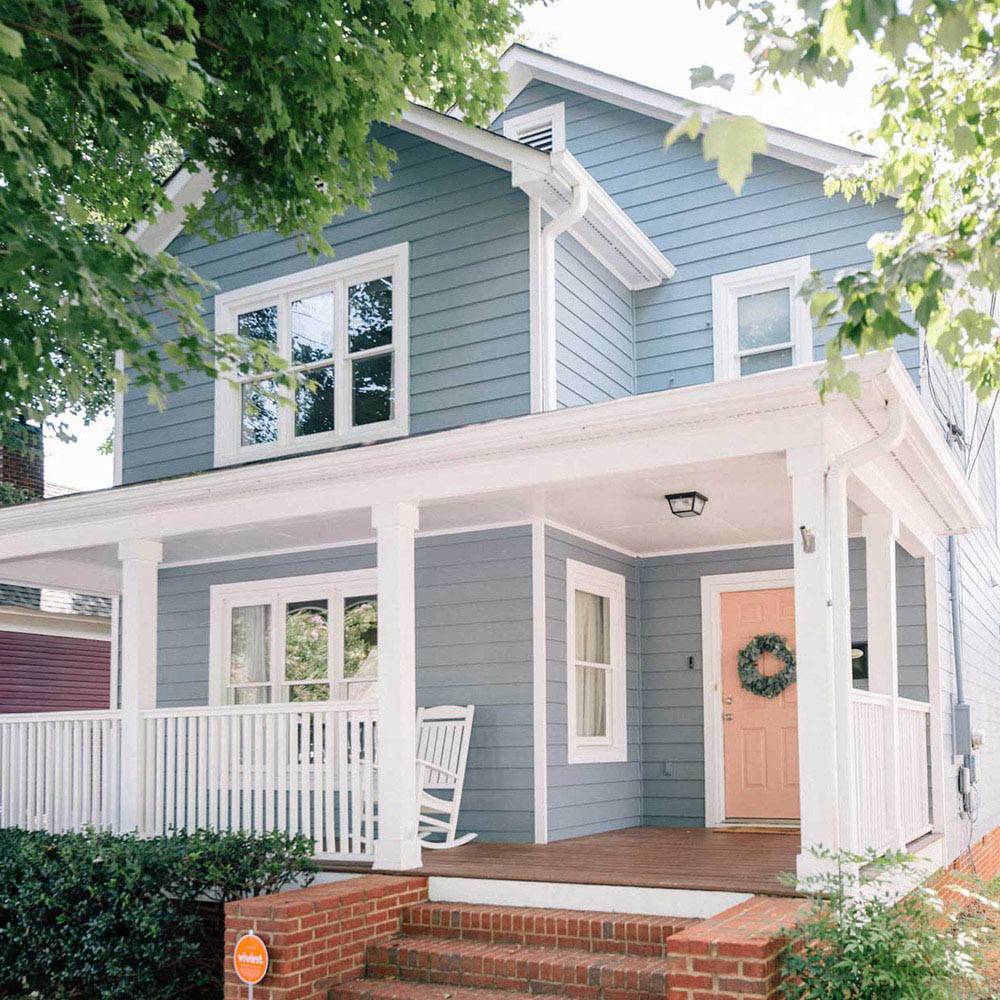 Any home can have added #curbappeal with a fresh coat of paint. #property  cpix.me/a/173306570