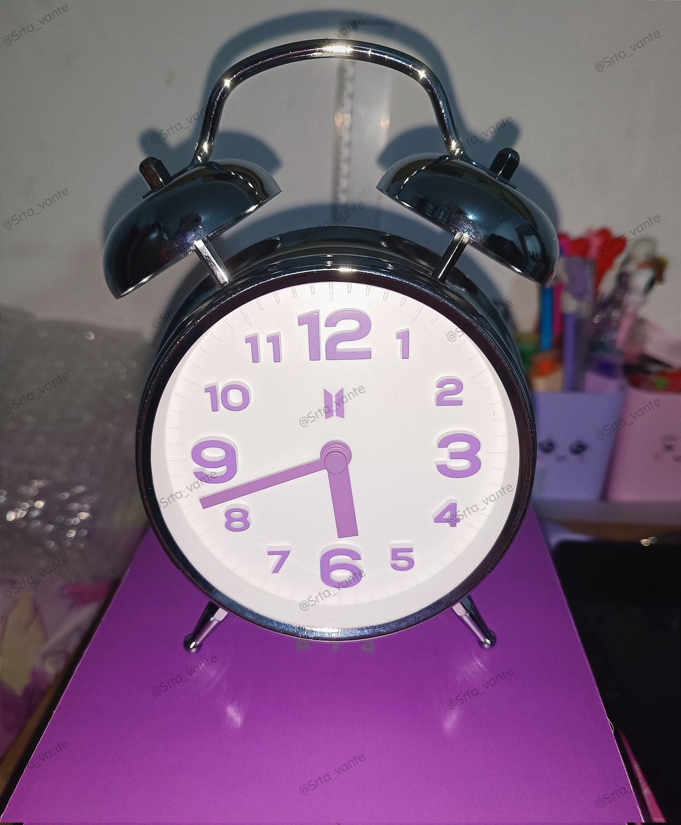 srta_vante's tweet image. Feedback "mega atrasado" mas positivo pra @FanMagic_Store que fez a ceg e me trouxe esse relógio perfeito. A Mari é incrível e muito atenciosa. Super recomendo.