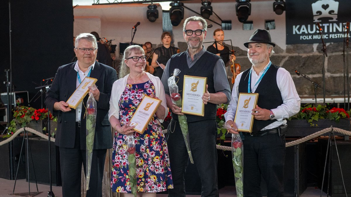 Vuoden 2023 mestaripelimannit: Aimo Hentinen Hollolasta (vas.), Anita Kaustinen Halsualta, Juhani Lautamaja Seinäjoelta ja Patrik Weckman Espoosta. Kuva: Susanna Salokannel #mestaripelimannit