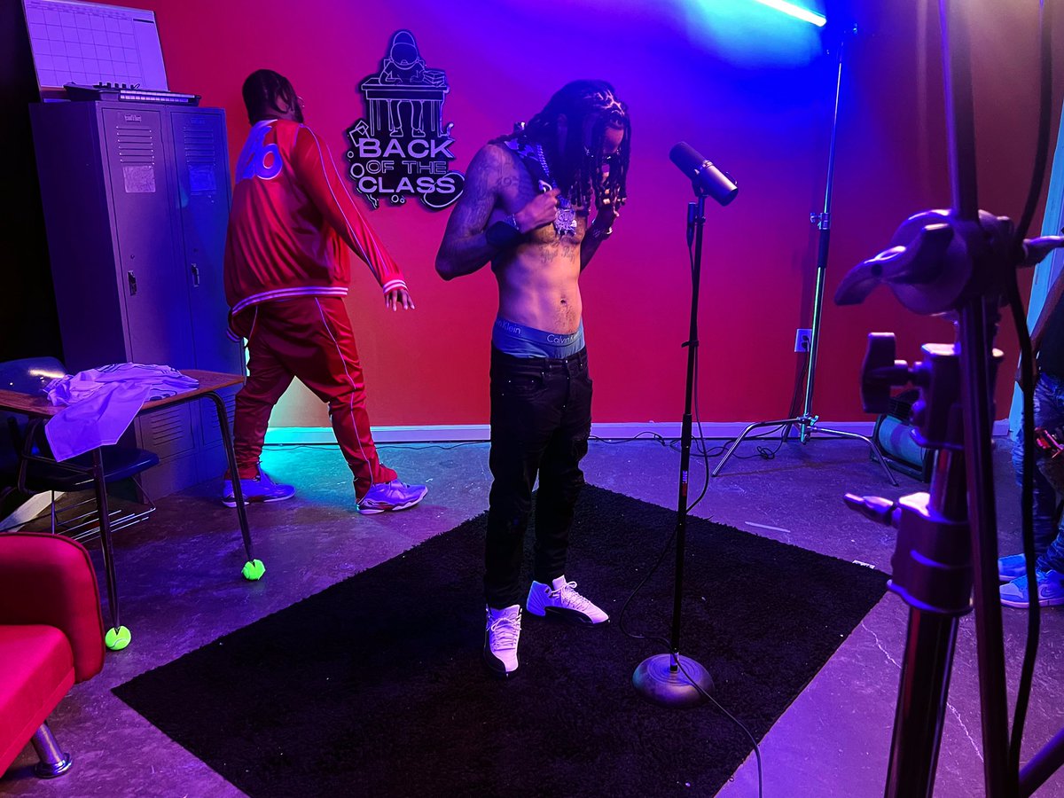 LoudPak901's tweet photo. 1st Day of @zach_hurth new platform #JackingForBeats powered by @backoftheclasss_ I CAME & STAMPED IT ๐๏ธ๐ฅ๐ฅ https://t.co/7tMaEB594P