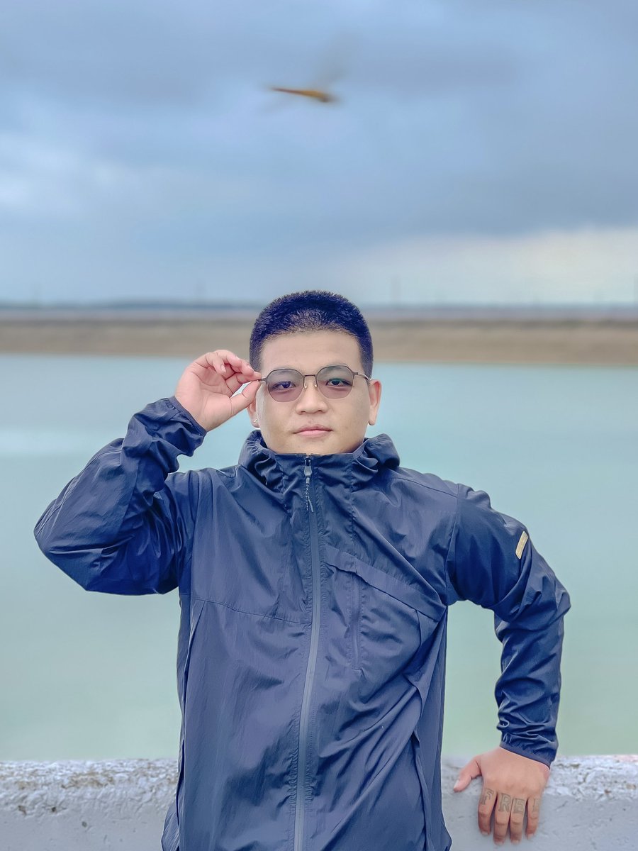 Vanhau1998's tweet photo. https://t.co/r8yzMmbgTk