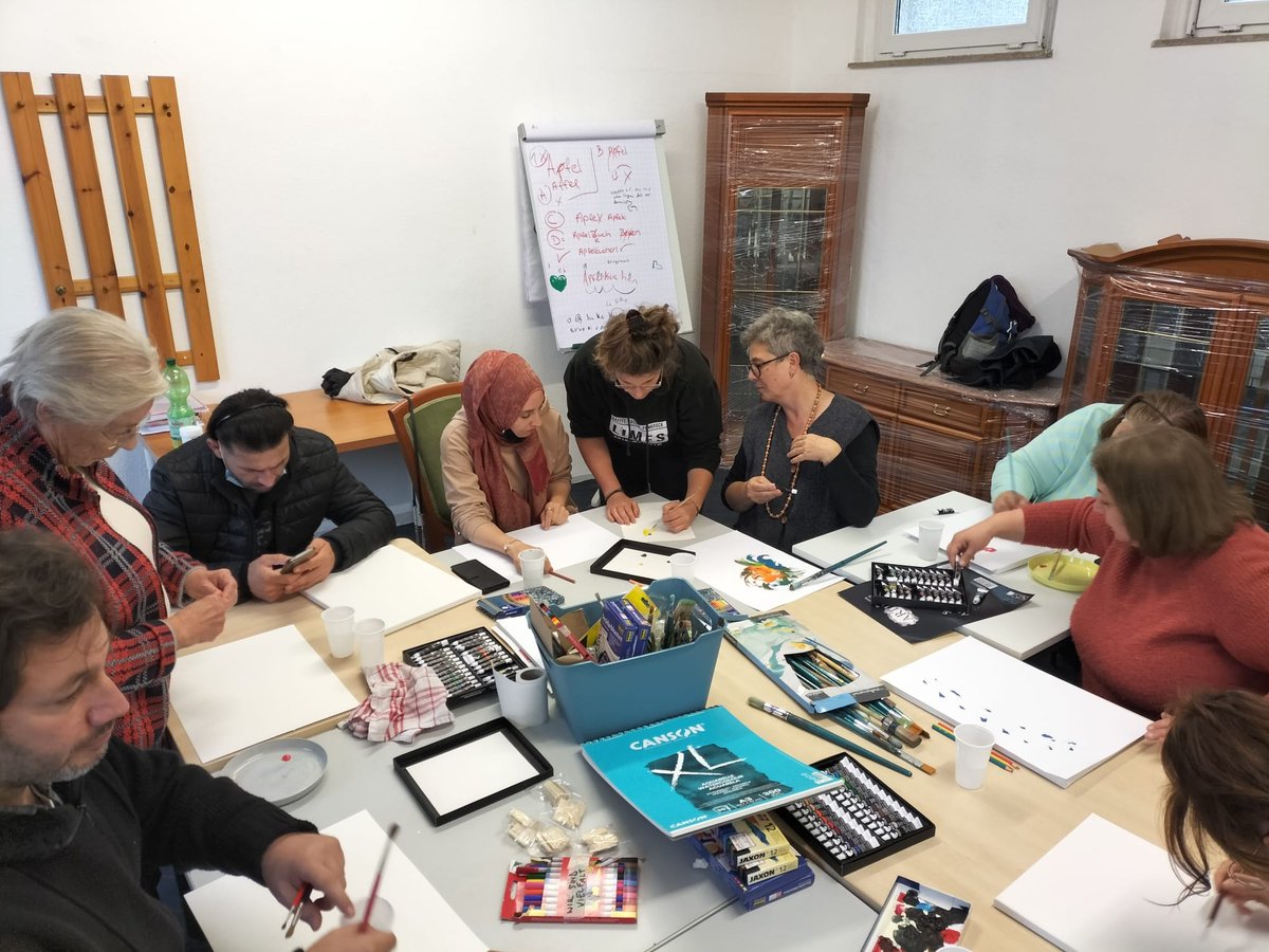 💥 CALL FOR ARTISTS 💥 
Künstler*innen von allen Bereichen,
Wir suchen Verstärkerung für unser tolles " Wir sind Vielfalt" Team!
Hast du Fragen? Ideen? Inspirationen?
Teile sie mit uns und melde dich unter: elisa.locori@solibund.de

Wir freuen uns auf dich!