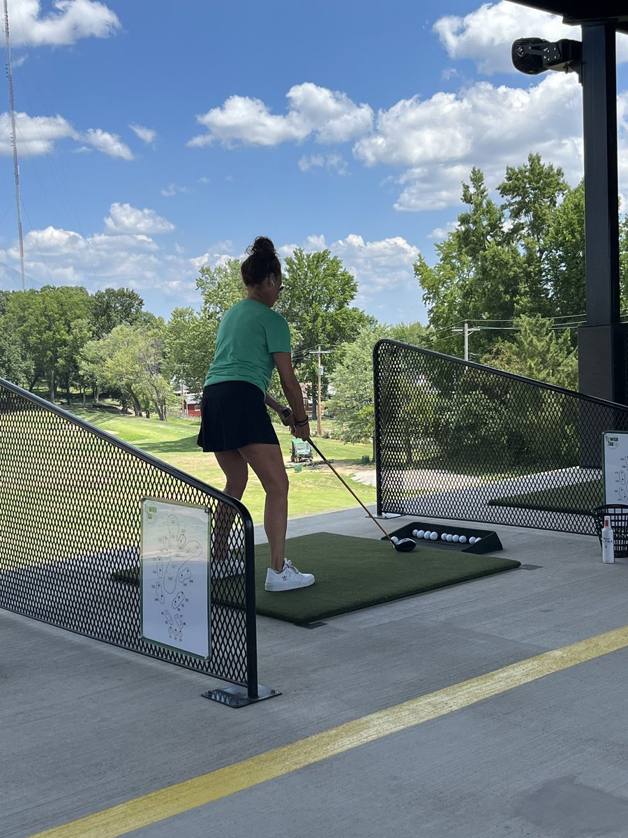 LarryInMissouri's tweet photo. FORE RIGHT!!!!!!!….#TowerTee https://t.co/1KrZxt5dmr