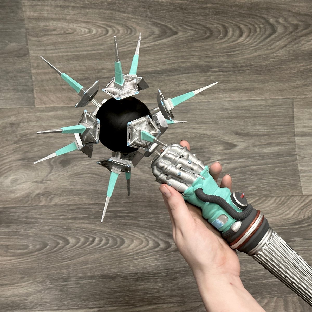 Senpai3D's tweet photo. I'm finally done designing & making Horizon's new Gravity Maw Heirloom! Its available now on my Etsy shop (https://t.co/TTwnC1sf2n) and my site 💜
I'm also doing a giveaway for a free one! Just like/comment on this post and follow me then a random person will win in 48 hours!
#ApexLegends