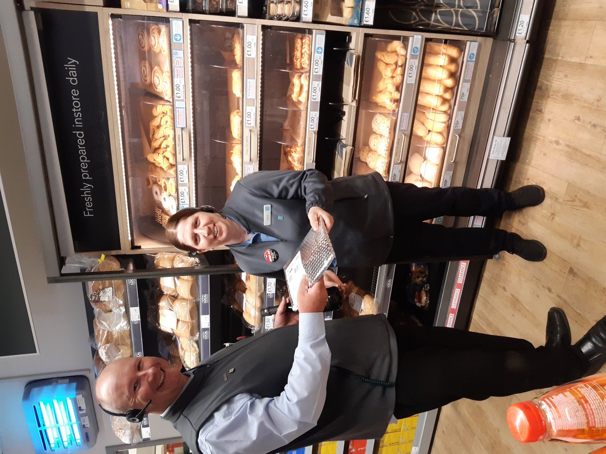 Dave Tomo tweet media