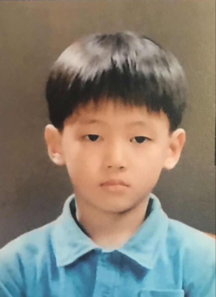 blue_joons's tweet photo. Hi my name is yeosang                    who asked? https://t.co/2oFYbfWDBm