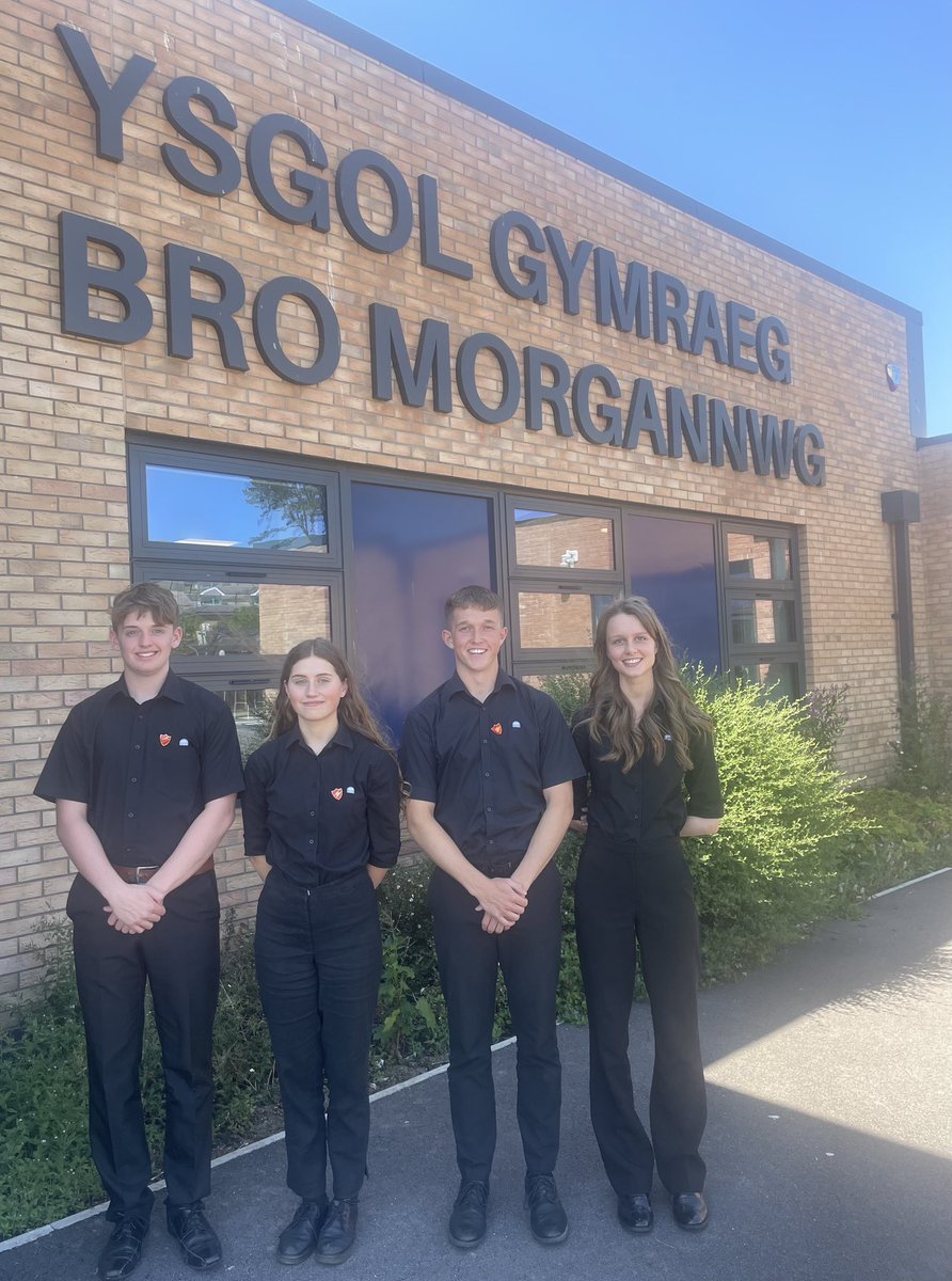 Braf yw cael cyhoeddi mai Prif  Swyddogion <a href="/YGBroMorgannwg/">Ysgol Y Fro-Uwchradd</a> ar gyfer 2023/2024 yw Cai Barker a Molly Jordan. Ein Dirprwy Brif Swyddogion yw Rhys Leonard ac Elena Preest. Llongyfarchiadau mawr iddyn nhw!