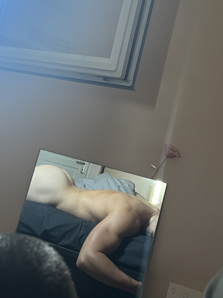 jordan_tules's tweet photo. RT si t’aimes mon cul 🍑 https://t.co/DXKz0OV2q3