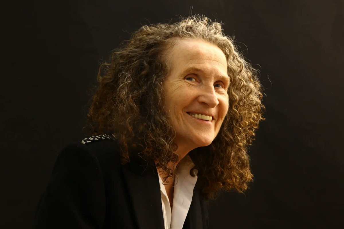 cecily_holland_writer tweet media