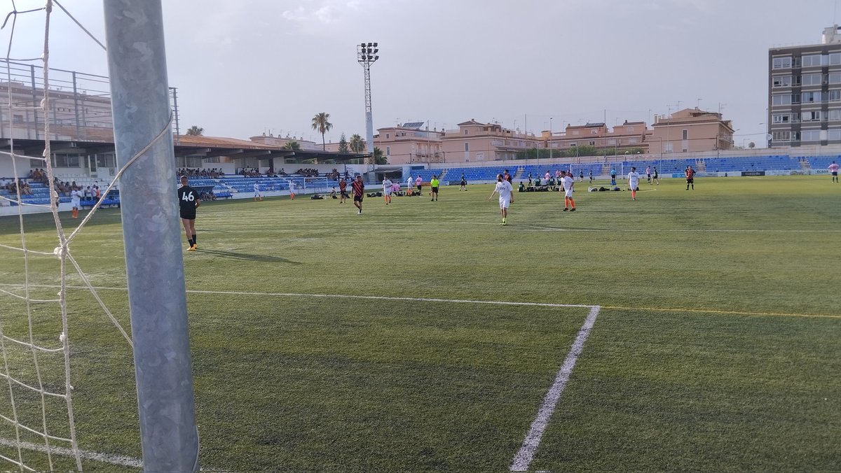 NICOTEAMBUR's tweet photo. Arranca nuestra sexta jornada en el San Fernando contra  los vigentes co-lideres de la liga 💪 https://t.co/Zqm6ilw9L5