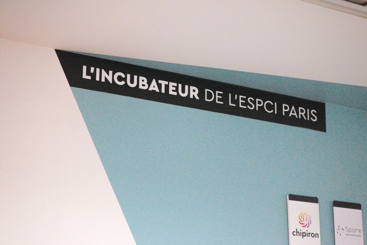 midy_paul's tweet photo. À @psl_univ avec la Ministre @sretailleau qui a annoncé les lauréats des Pôles Universitaires d'Innovation (PUI)

➡️ Ces PUI ce sont 166 M€ qui seront mobilisés pour accélérer le développement de start-ups issus de la recherche, et créer 500 start-ups DeepTech par an d’ici 2030. https://t.co/tqTG3B0vqj