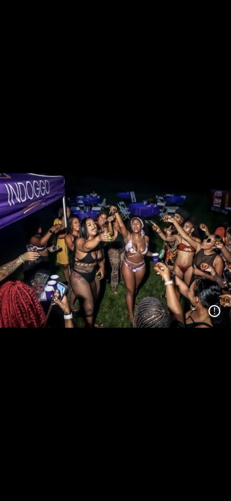 AshleyBrittney's tweet photo. Aww 2 years ago I threw the 1st “MOMCHELLA” - Hot Mom Summer. Details for this years coming soon #lamdc #funtimemoms https://t.co/fOsI5AFMcv