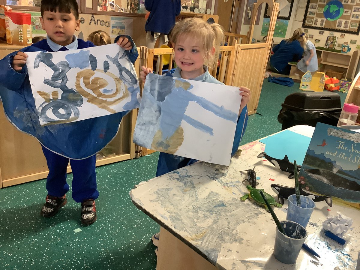 oli_nursery's tweet photo. After a discussion about the various destinations the snail and the whale visited on their journey around the world, @oli_nursery created some wonderful paintings @oli_primary @DeputyOLI @csergeant3 #olipart #olipreading https://t.co/FxWjf04vYr