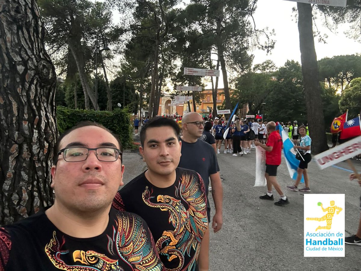 Handball_cdmx's tweet photo. Árbitros de la CDMX participando nuevamente en la ”Copa Interamnia Youth World Cup” de Handball en su edición 50.

Deseamos mucho éxito a Erick y Brian Belmonte!!! https://t.co/SjCHZy6gwW
