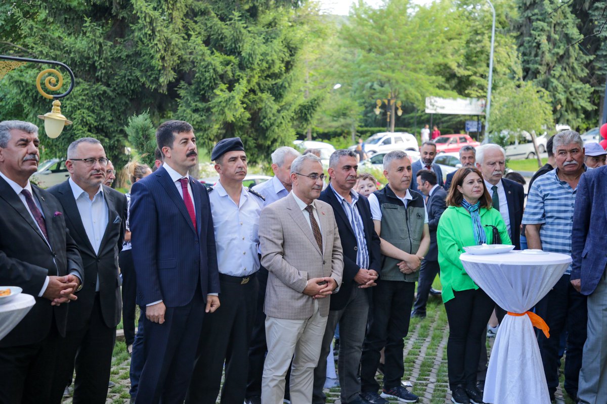 kutahyabel's tweet photo. YAŞAM PARKIMIZ AÇILDI
Kütahya Belediye Başkanımız Prof. Dr. Alim Işık, il protokolü ve çok sayıda hemşehrimizin katıldığı törenle Yaşam Parkı’mızın açılışını yaptı.
#kütahyabelediyesi #ÜretkenBelediyecilik #BirlikteBaşaracağız #SosyalBelediyecilik #belediyeçalışıyor #yaşamparkı https://t.co/XNWNHFov1U