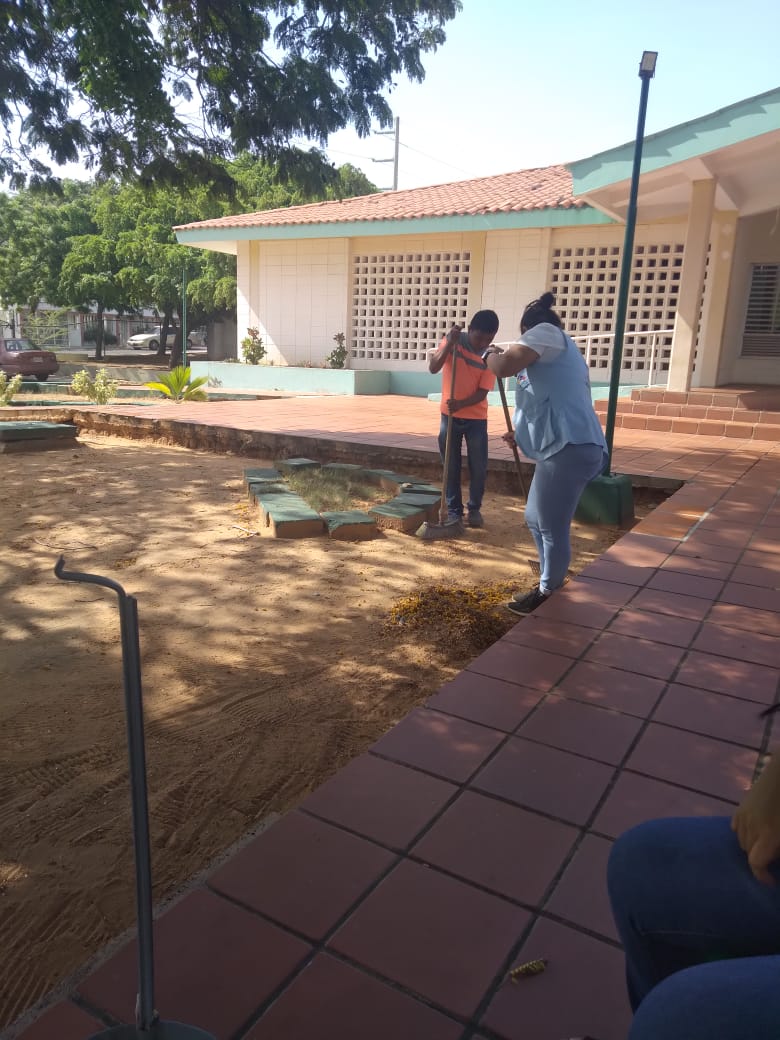 IdennaZulia's tweet photo. La población Infanto-Juvenil de la UPIE Dominguito participó en una actividad con motivo del día Internacional de la Conservación de los Suelos, junto a los educadores y personal de @IdennaZulia en #Maracaibo @NicolasMaduro @ConCiliaFlores @pestana_jl @rav https://t.co/LV0Z0X1y1x